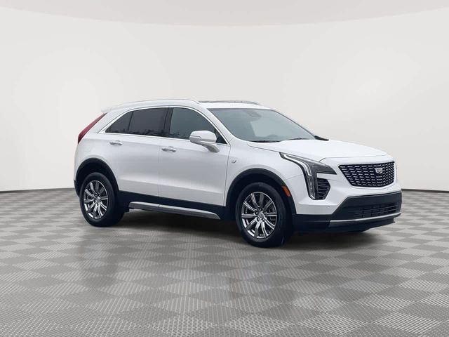 2022 Cadillac XT4 Premium Luxury