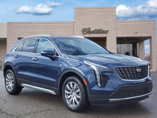 2022 Cadillac XT4 Premium Luxury