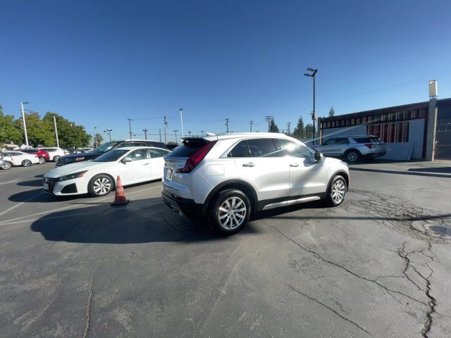 2022 Cadillac XT4 Premium Luxury