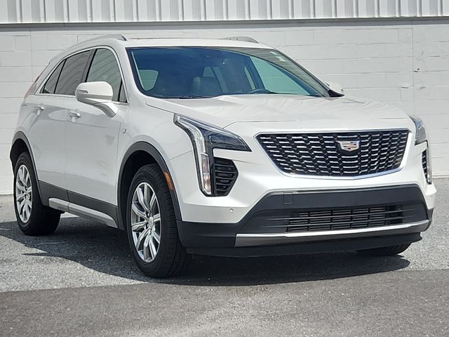 2022 Cadillac XT4 Premium Luxury