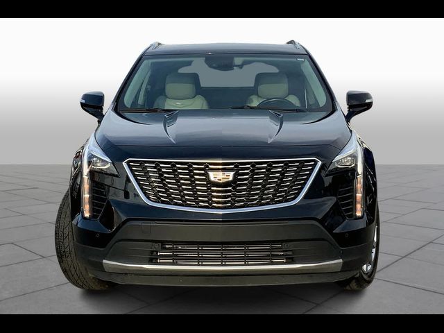 2022 Cadillac XT4 Premium Luxury