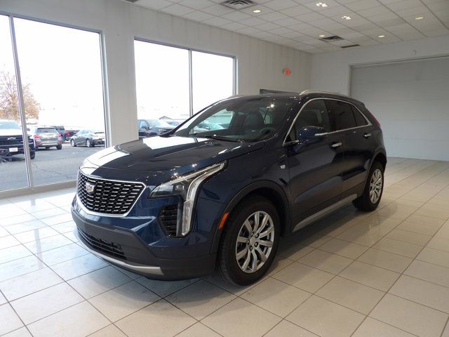 2022 Cadillac XT4 Premium Luxury