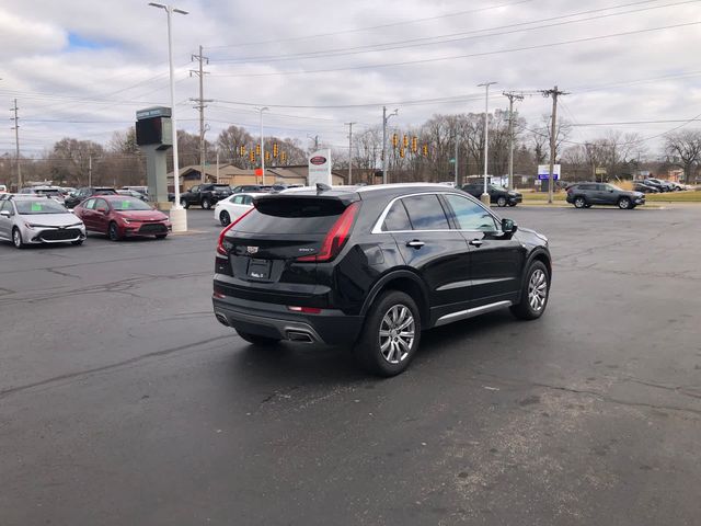 2022 Cadillac XT4 Premium Luxury