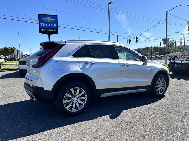 2022 Cadillac XT4 Premium Luxury