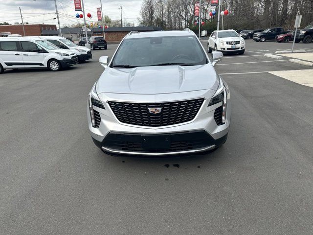 2022 Cadillac XT4 Premium Luxury