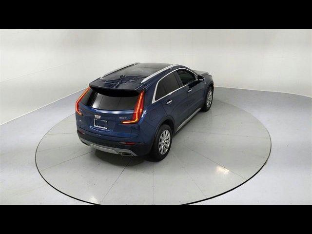 2022 Cadillac XT4 Premium Luxury