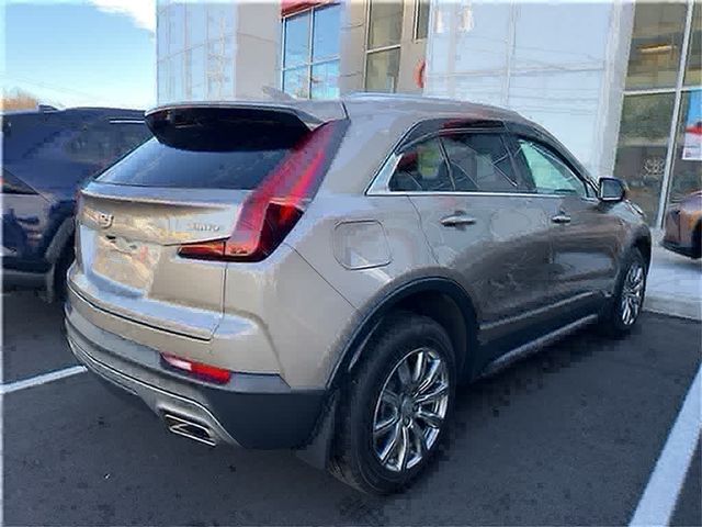 2022 Cadillac XT4 Premium Luxury