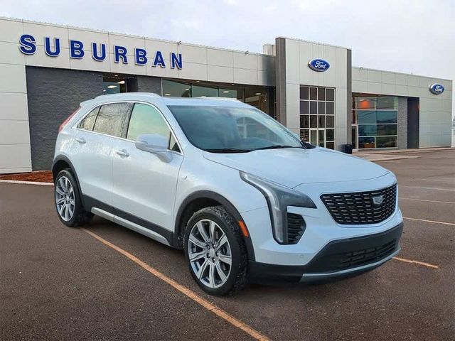 2022 Cadillac XT4 Premium Luxury