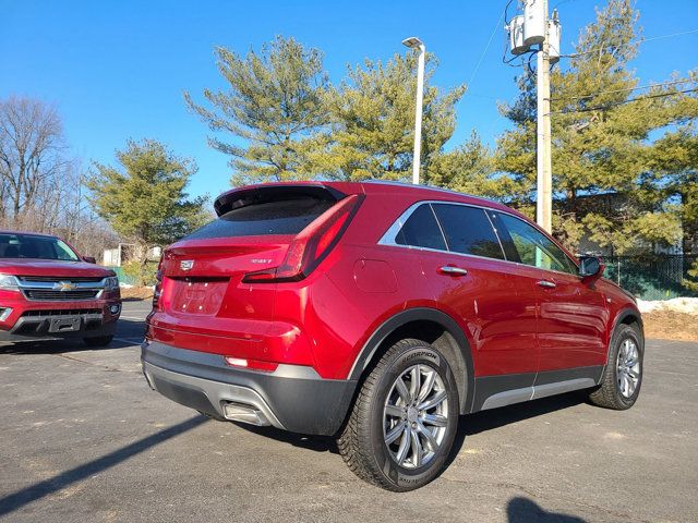 2022 Cadillac XT4 Premium Luxury