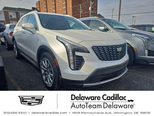 2022 Cadillac XT4 Premium Luxury