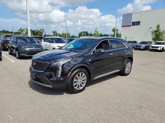 2022 Cadillac XT4 Premium Luxury