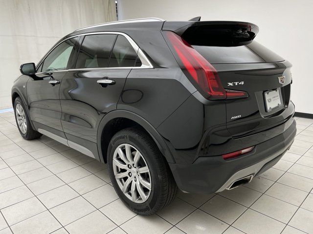 2022 Cadillac XT4 Premium Luxury