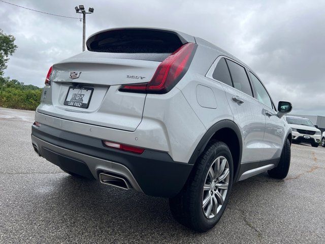 2022 Cadillac XT4 Premium Luxury