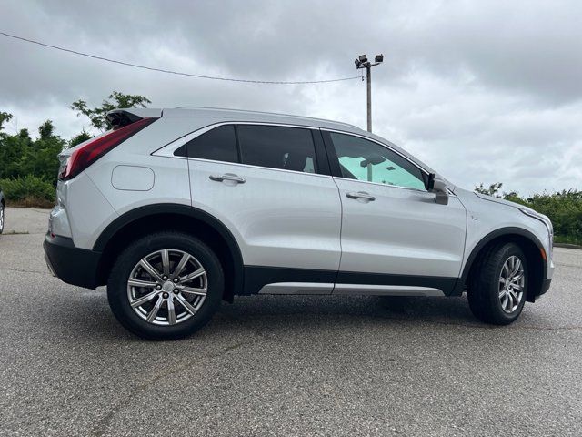 2022 Cadillac XT4 Premium Luxury