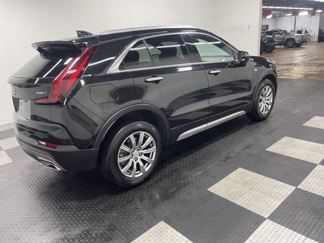 2022 Cadillac XT4 Premium Luxury