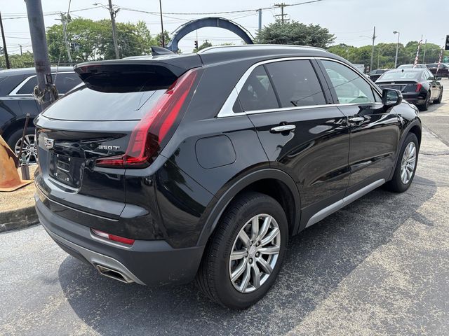 2022 Cadillac XT4 Premium Luxury