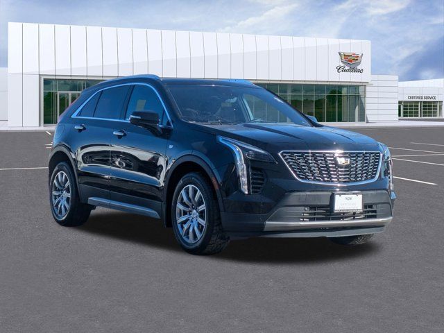 2022 Cadillac XT4 Premium Luxury