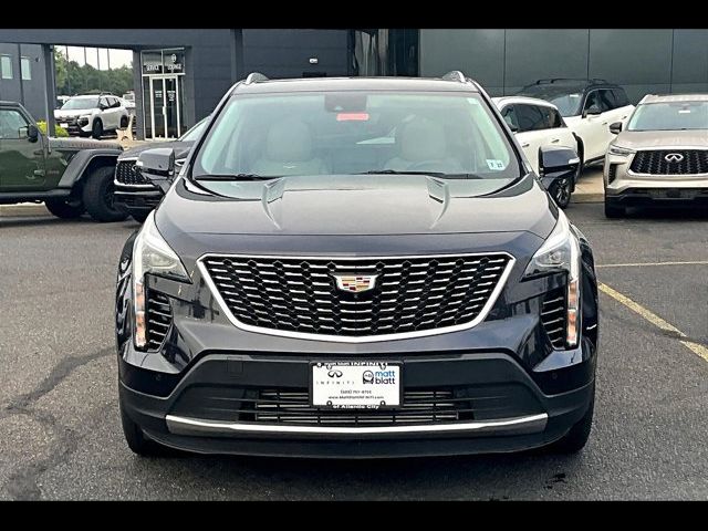 2022 Cadillac XT4 Premium Luxury