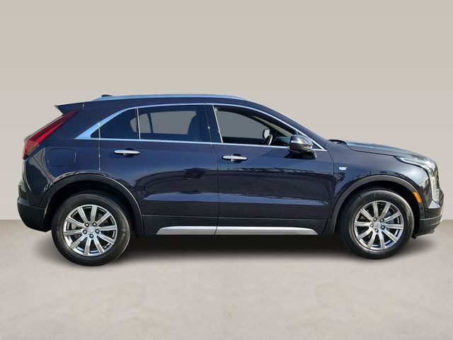 2022 Cadillac XT4 Premium Luxury