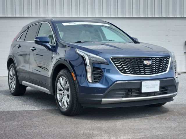 2022 Cadillac XT4 Premium Luxury
