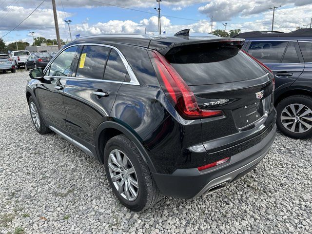 2022 Cadillac XT4 Premium Luxury