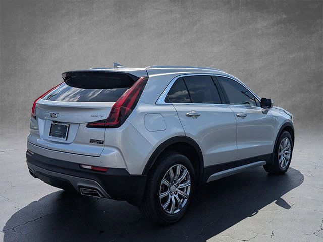 2022 Cadillac XT4 Premium Luxury