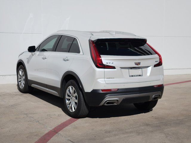 2022 Cadillac XT4 Premium Luxury