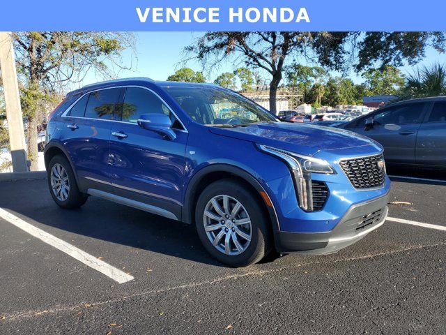 2022 Cadillac XT4 Premium Luxury