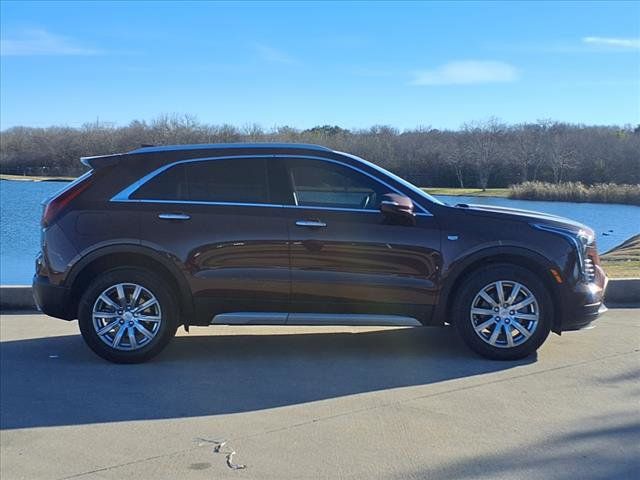 2022 Cadillac XT4 Premium Luxury