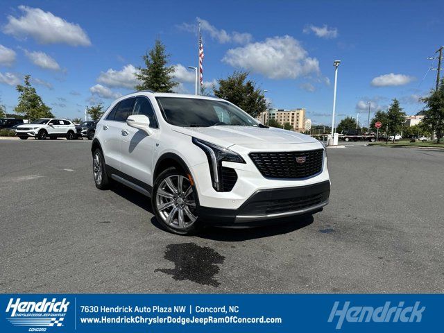 2022 Cadillac XT4 Premium Luxury