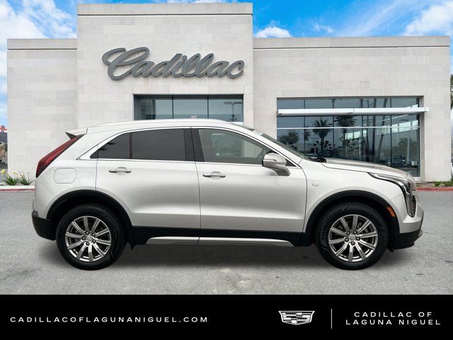 2022 Cadillac XT4 Premium Luxury