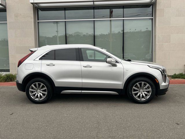 2022 Cadillac XT4 Premium Luxury