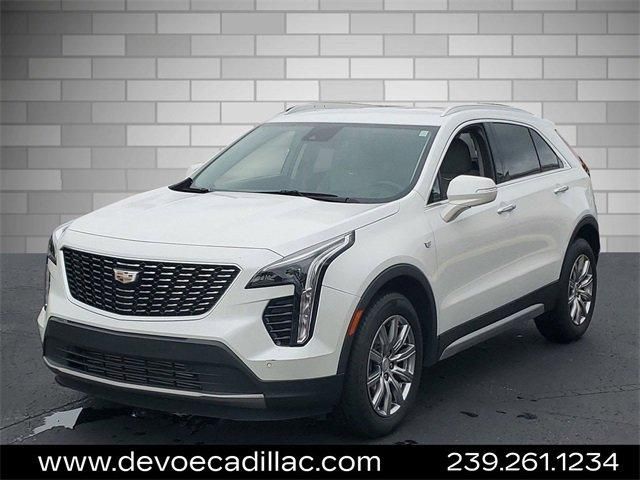 2022 Cadillac XT4 Premium Luxury