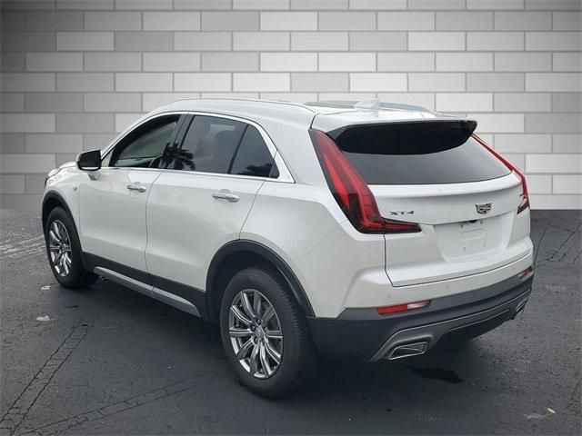 2022 Cadillac XT4 Premium Luxury