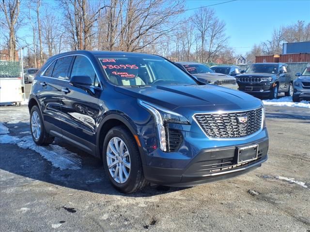 2022 Cadillac XT4 Luxury