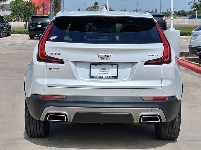 2022 Cadillac XT4 Premium Luxury