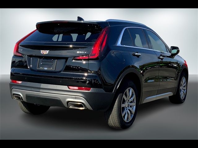 2022 Cadillac XT4 Premium Luxury