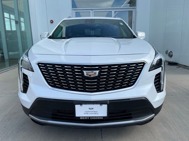 2022 Cadillac XT4 Premium Luxury