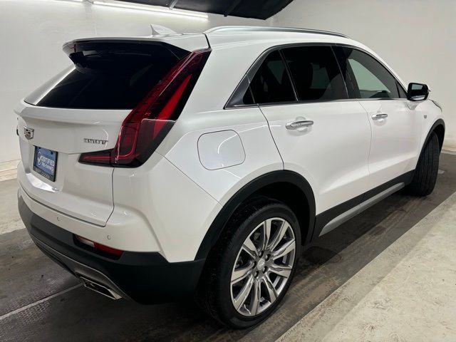 2022 Cadillac XT4 Premium Luxury