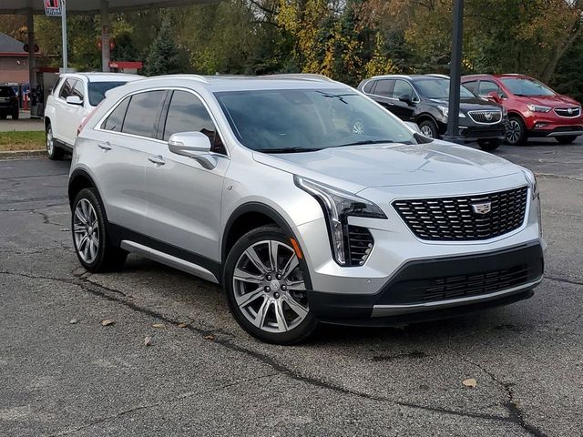 2022 Cadillac XT4 Premium Luxury