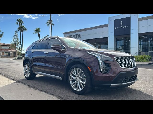 2022 Cadillac XT4 Premium Luxury