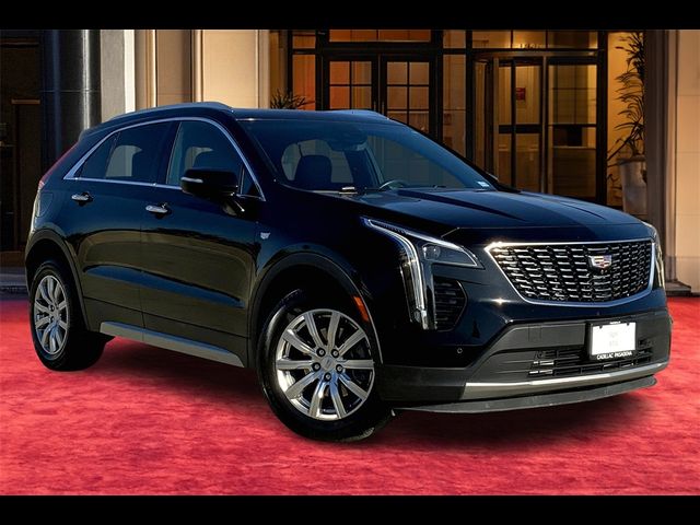 2022 Cadillac XT4 Premium Luxury