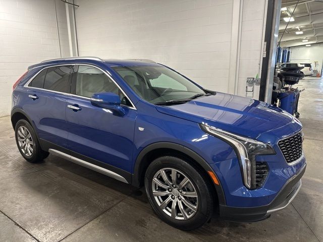 2022 Cadillac XT4 Premium Luxury