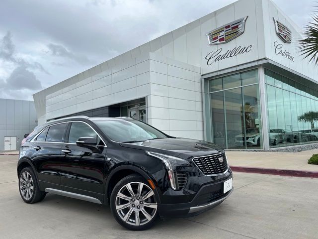 2022 Cadillac XT4 Premium Luxury