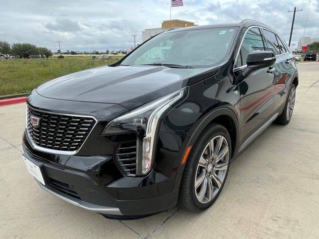 2022 Cadillac XT4 Premium Luxury