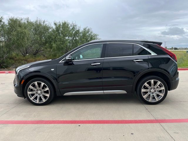 2022 Cadillac XT4 Premium Luxury