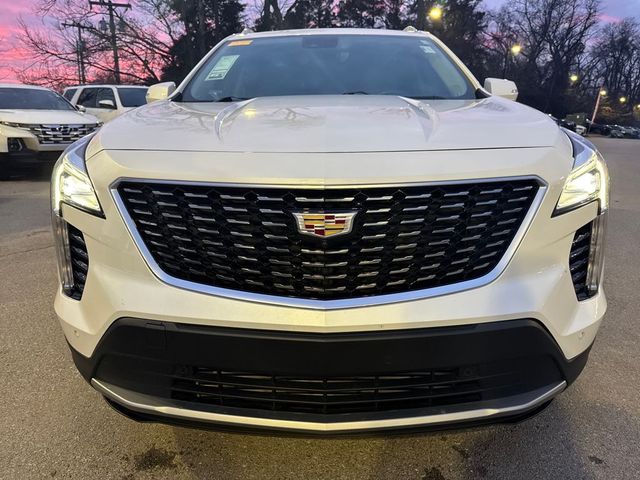 2022 Cadillac XT4 Premium Luxury
