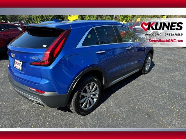 2022 Cadillac XT4 Premium Luxury