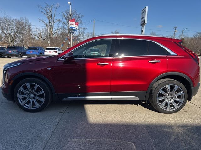 2022 Cadillac XT4 Premium Luxury