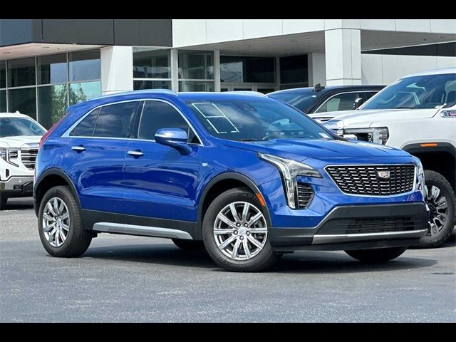 2022 Cadillac XT4 Premium Luxury